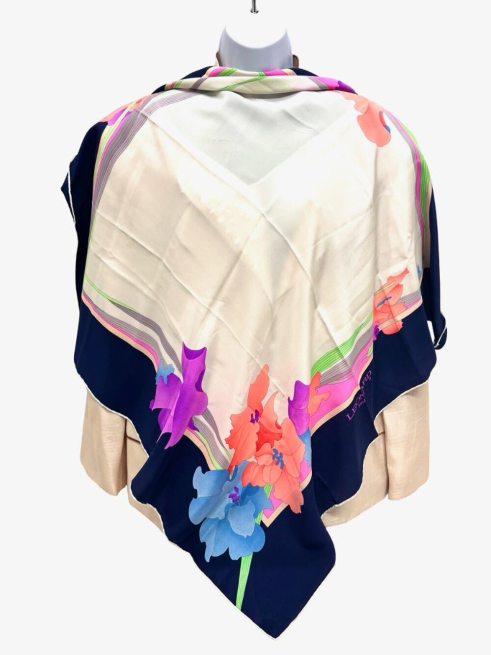 Leonard Paris 100% Silk Scarf 33" Ivery Blue pink purple green floral (79 - Picture 5 of 12